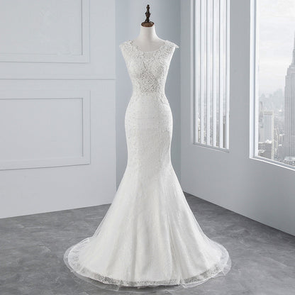 Ärmelloses, langes Meerjungfrau-Brautkleid aus Juwelen-Tüll mit Spitzenapplikationen