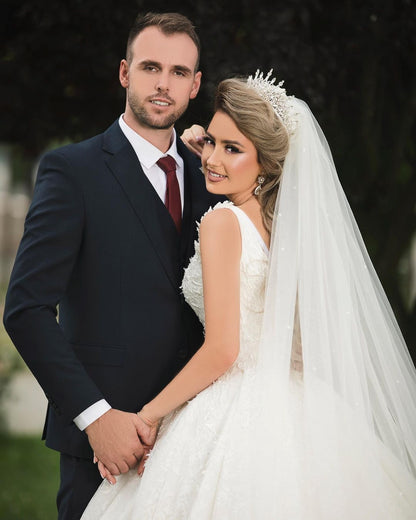 Princess Wedding Dress with V-Neck Wedding Dresses Tulle