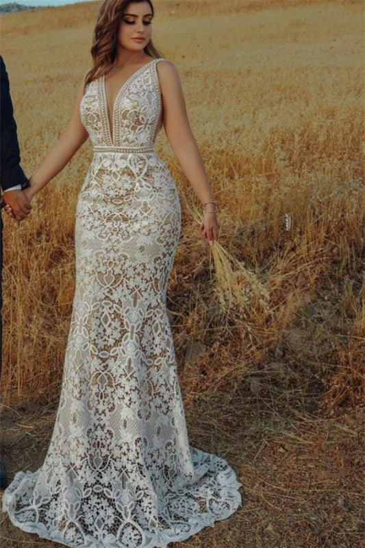 Empire-Brautkleid im Meerjungfrau-Stil mit V-Ausschnitt und Spitzenperlen