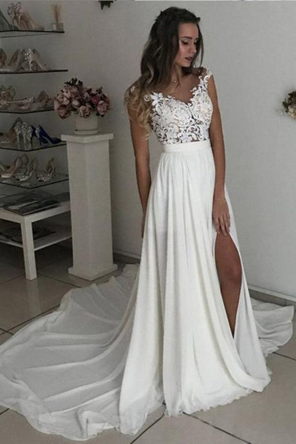 Langes Brautkleid in A-Linie mit V-Ausschnitt und Schlitz