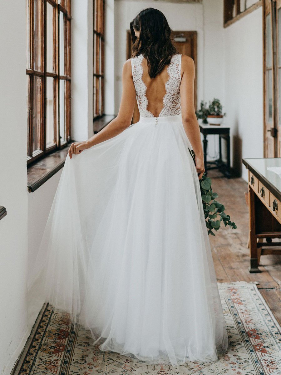Ärmelloses Spitzen-Boho-Hochzeitskleid