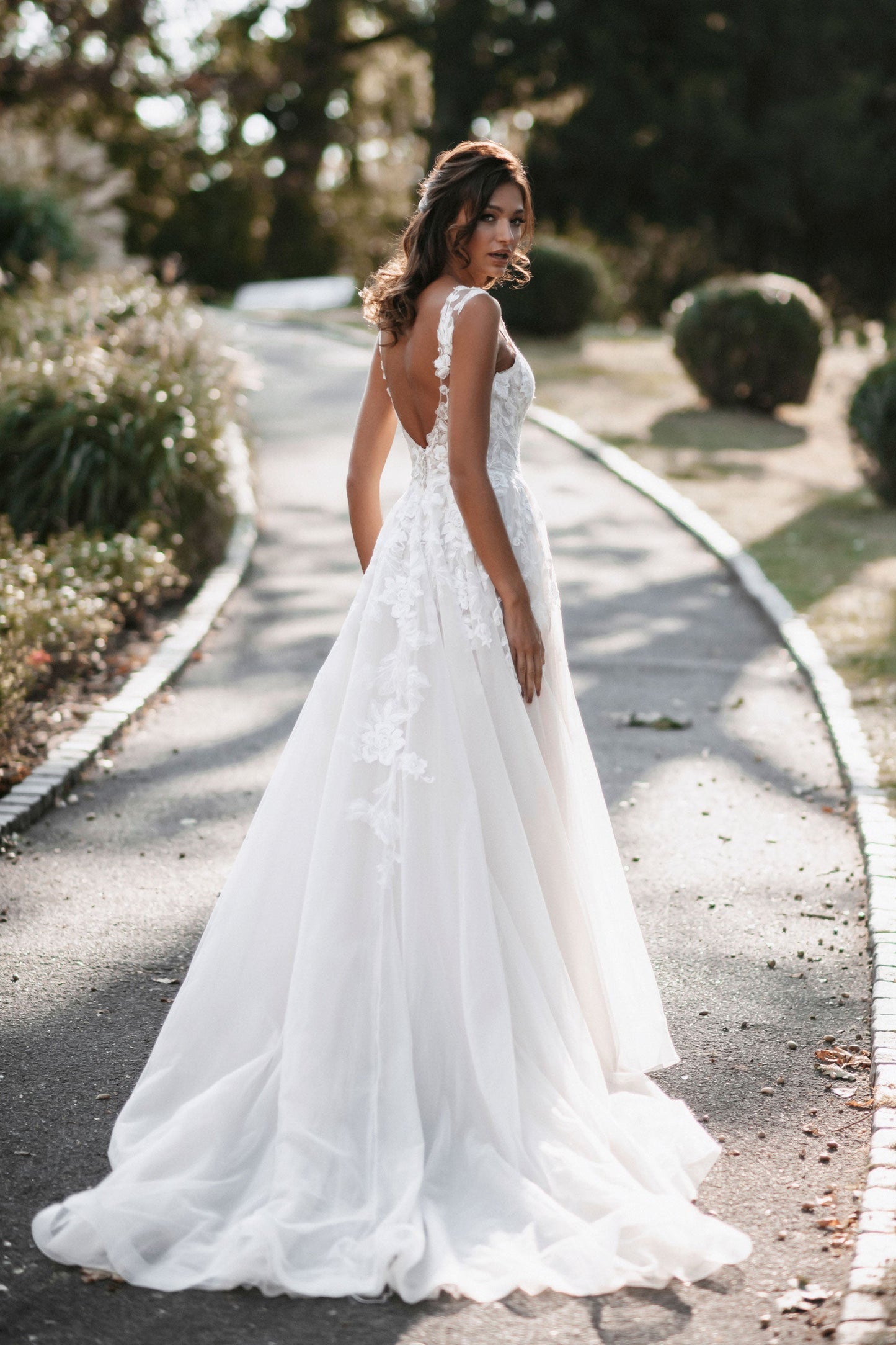 Schönes Hochzeitskleid A-Linie Brautkleid aus Tüll