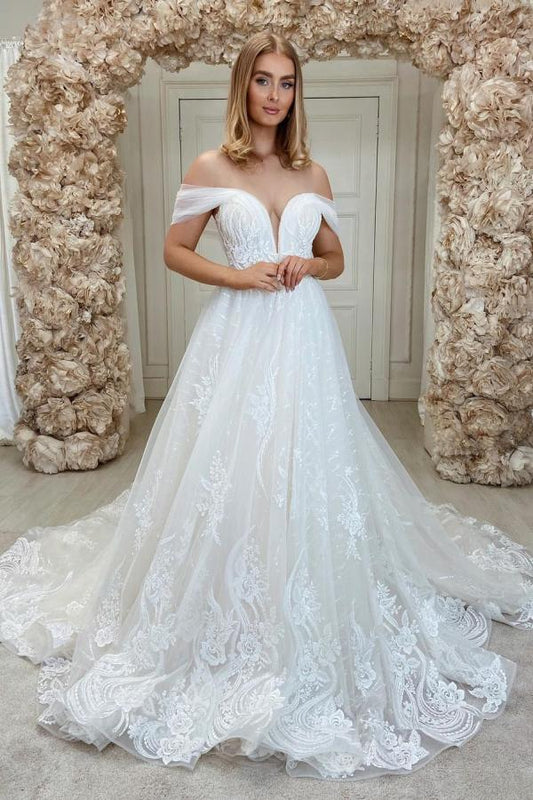 Langes, schulterfreies Brautkleid in A-Linie mit Tüllspitze