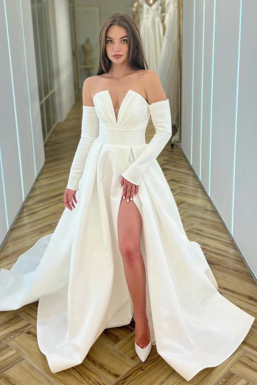 Weißes Ballkleid in A-Linie mit langen Ärmeln, V-Ausschnitt und Schlitz