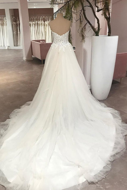 A-Linie, herzförmiges, rückenfreies, bodenlanges Brautkleid aus Spitze mit Tüllapplikationen