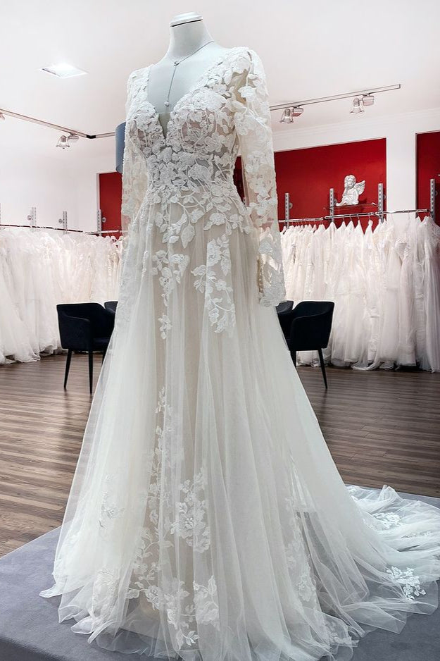 A-Linien-Hochzeitskleid aus Spitze mit langen Ärmeln, offenem Rücken und Tüllapplikationen