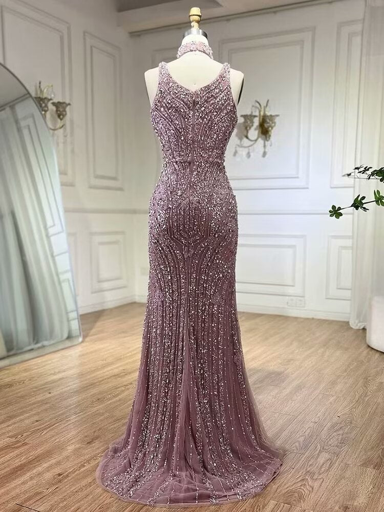 Elegantes, quadratisches, mit Perlen besticktes, formelles Illusions-Abendkleid mit Schlitz