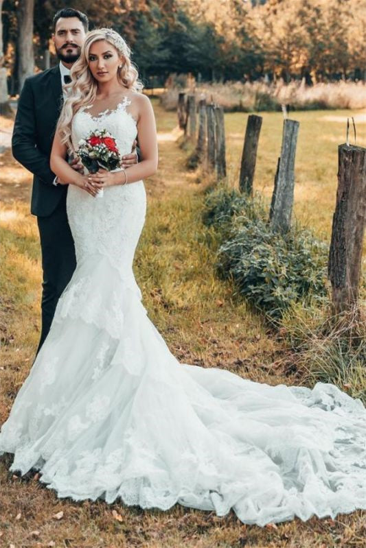 Ärmelloses Spitzen-Meerjungfrau-Brautkleid mit Kapellenschleppe
