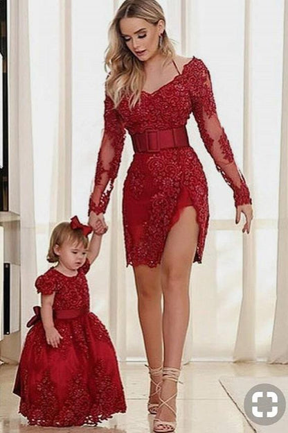 Hier können Sie Günstige Blumenmädchenkleider Weinrot online bei babyonlinedress.de. Spitze Kindkleider Zur Hochzeit für Sie nach Maße anfertigen.