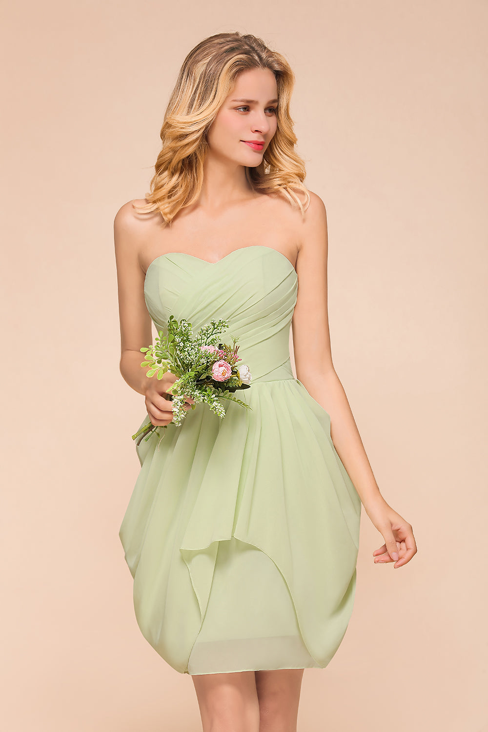 Finden Sie Mint Grün Brautjungfernkleider Kurz online bei babyonlinedress.de. Brautjungfernkleid Günstig für Sie zur hochzeit gehen.