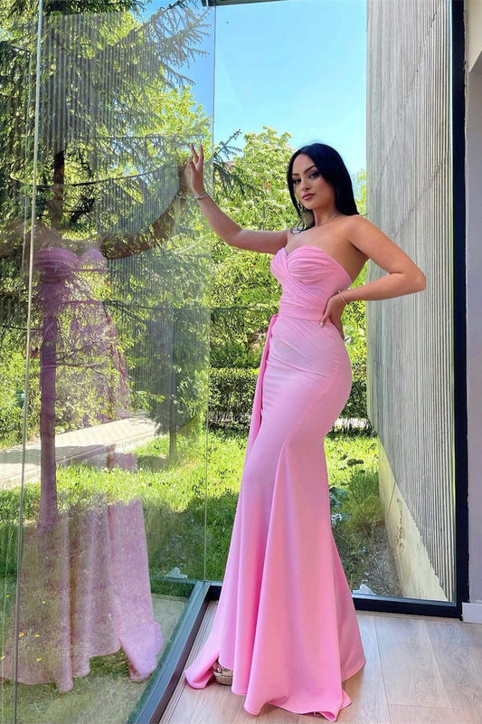 Wunderschönes rosa Meerjungfrau-Abendkleid mit V-Ausschnitt
