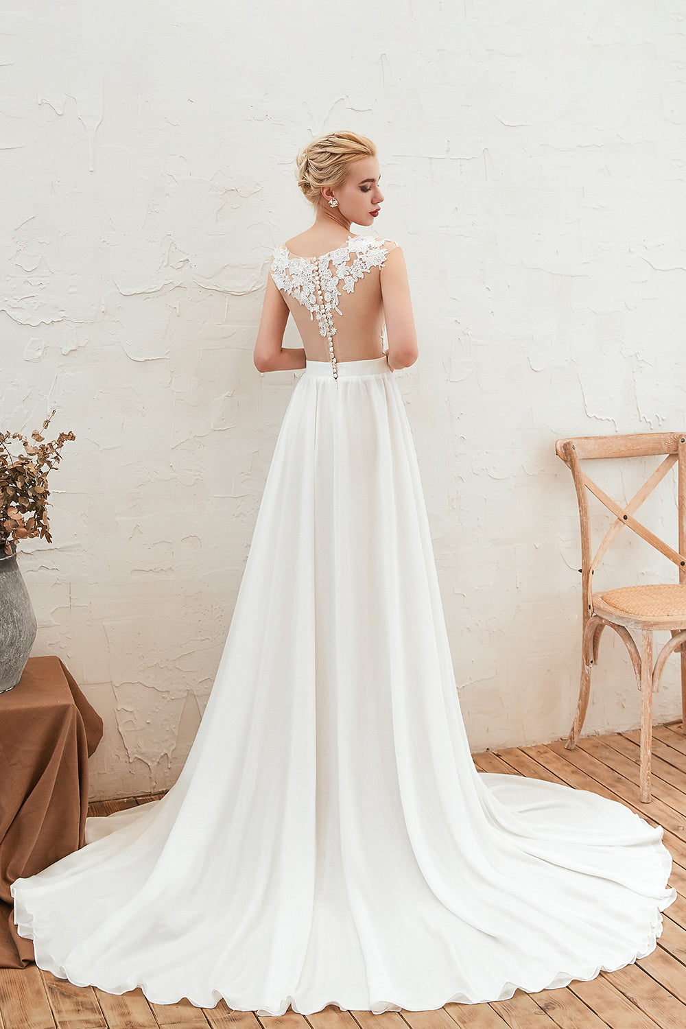 Bateau-Brautkleid mit Applikationen, Spitze, A-Linie, Chiffon mit Rüschen und Schlitz