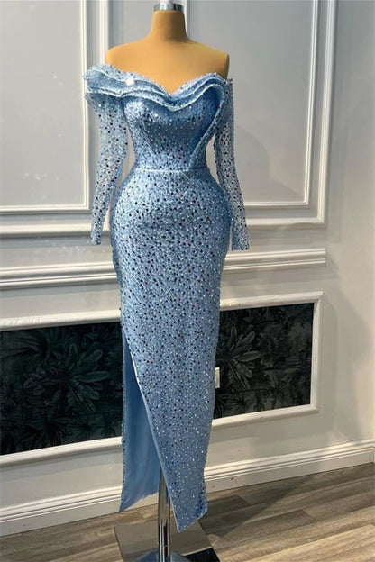 Blaues, herzförmiges, langärmliges Meerjungfrau-Abschlussballkleid mit geteilten Perlen