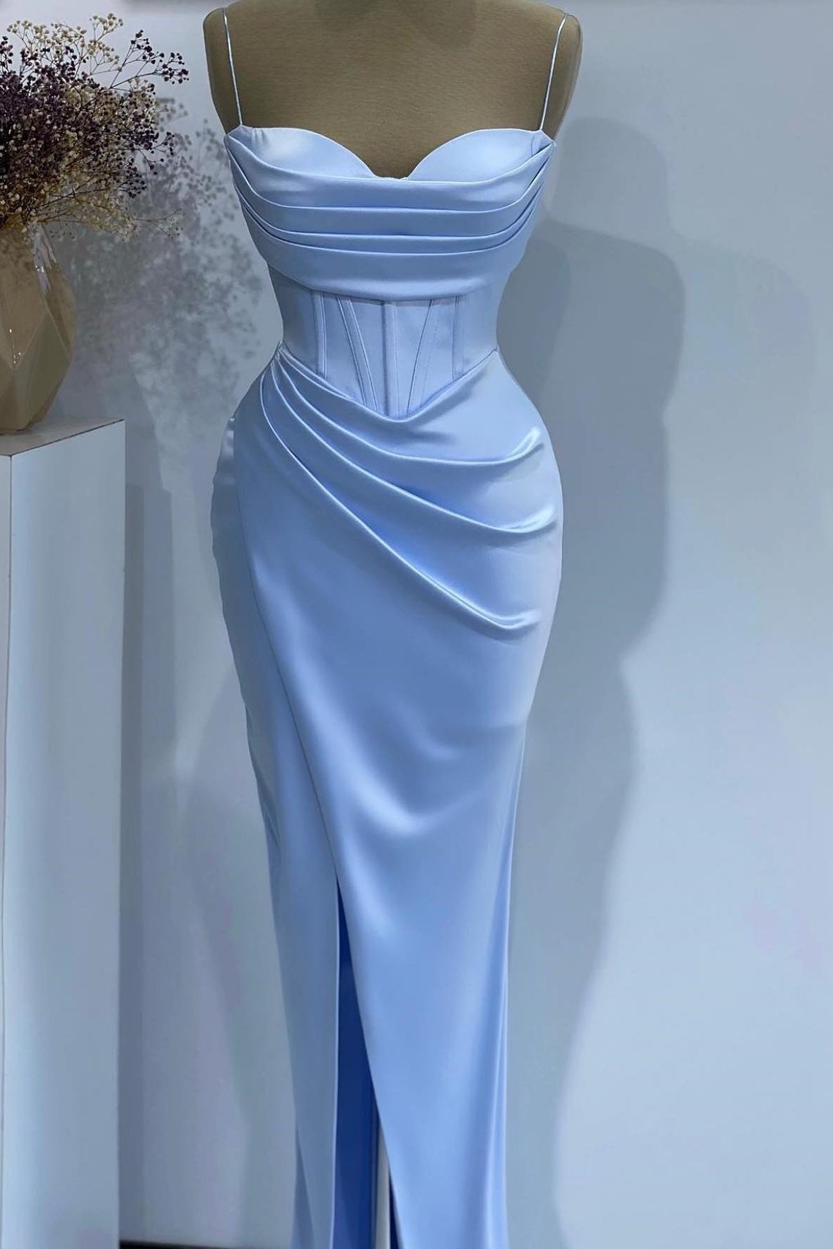 Babyblaues, herzförmiges Meerjungfrau-Abschlussballkleid mit Spaghettiträgern online