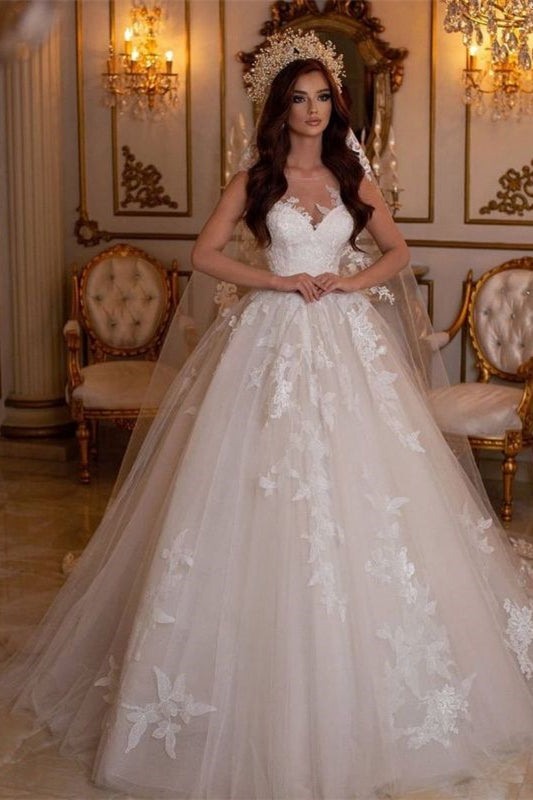 Ballkleid-Brautkleid mit herzförmigem Tüll und Blumenstickerei