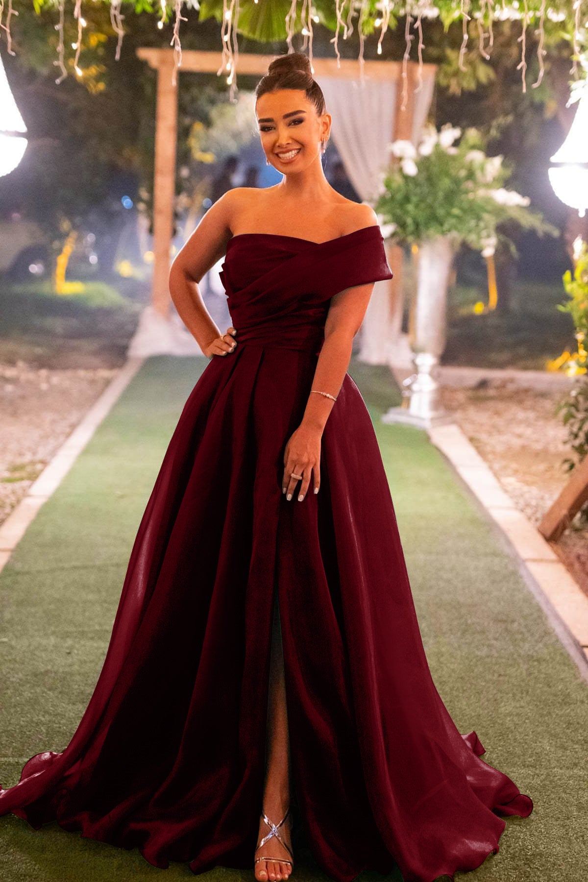 Dunkelgrünes trägerloses One-Shoulder-Meerjungfrauen-Abendkleid mit Schlitz vorne und Schleife