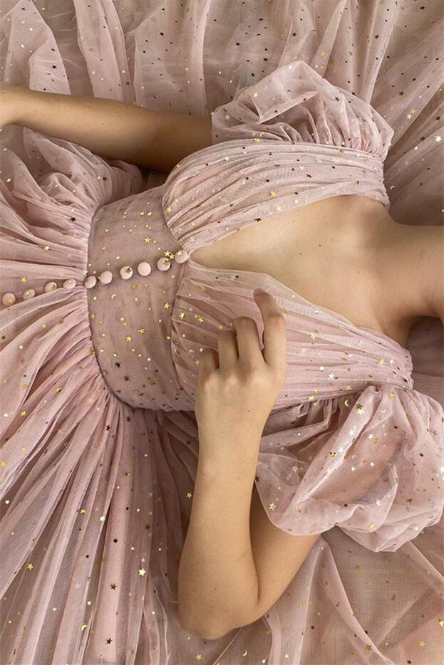 Elegantes tauperosa Ballkleid mit V-Ausschnitt, kurzen Ärmeln und Pailletten