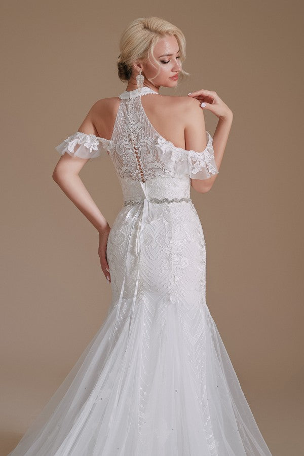 Elegantes, langes, bodenlanges Brautkleid aus Tüll mit Neckholder und Applikationen aus Spitze im Meerjungfrau-Stil