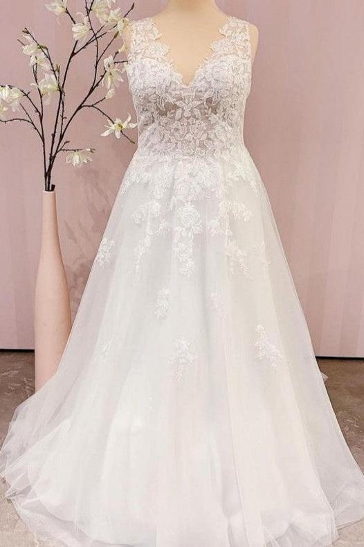A-Linie Brautkleid mit V-Ausschnitt Hochzeitskleid Spitze Online