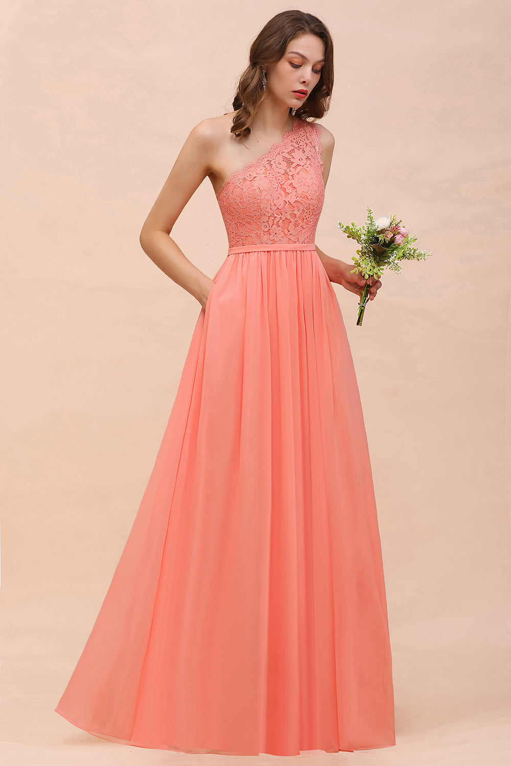 Suchen Sie Wunderschöne Brautjungfernkleider Lang Coral online bei babyonlinedress.de. Kleider Für Brautjungfern Günstig maß geschneidert kaufen.