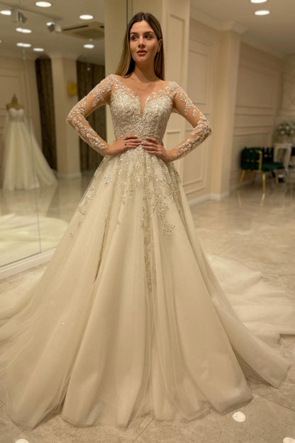 Elegantes, langes A-Linien-Hochzeitskleid mit Spitzenapplikationen und Ärmeln