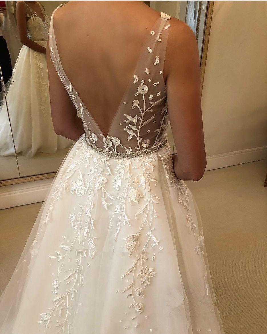 Langes Brautkleid in A-Linie mit offenem Rücken, Herzausschnitt und Tüll