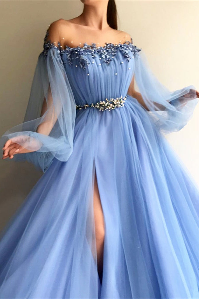 Schulterfreies Abendkleid mit langen Ärmeln und Perlen