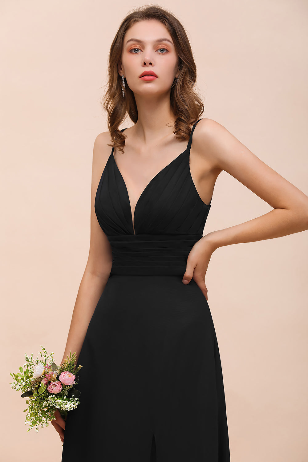 Bestellen Sie Schwarze Brautjungfernkleider Lang Günstig online bei babyonlinedress.de. Kleid für Brautjungfern maß geschneidert bekommen.