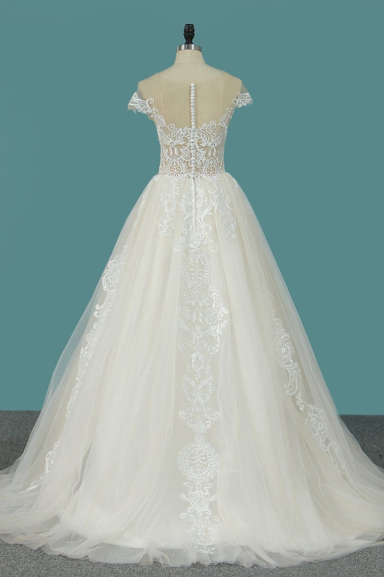 Bateau-Brautkleid in A-Linie, bodenlang, mit Rüschen, Tüll-Applikationen und Spitze