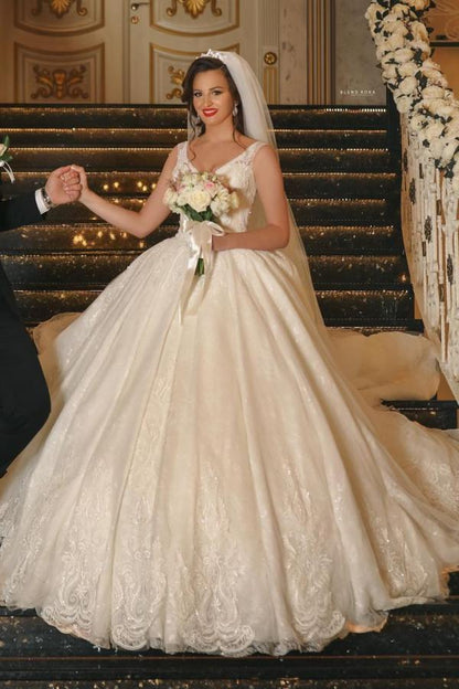 Wedding dress princess wedding dress made of tulle with lace