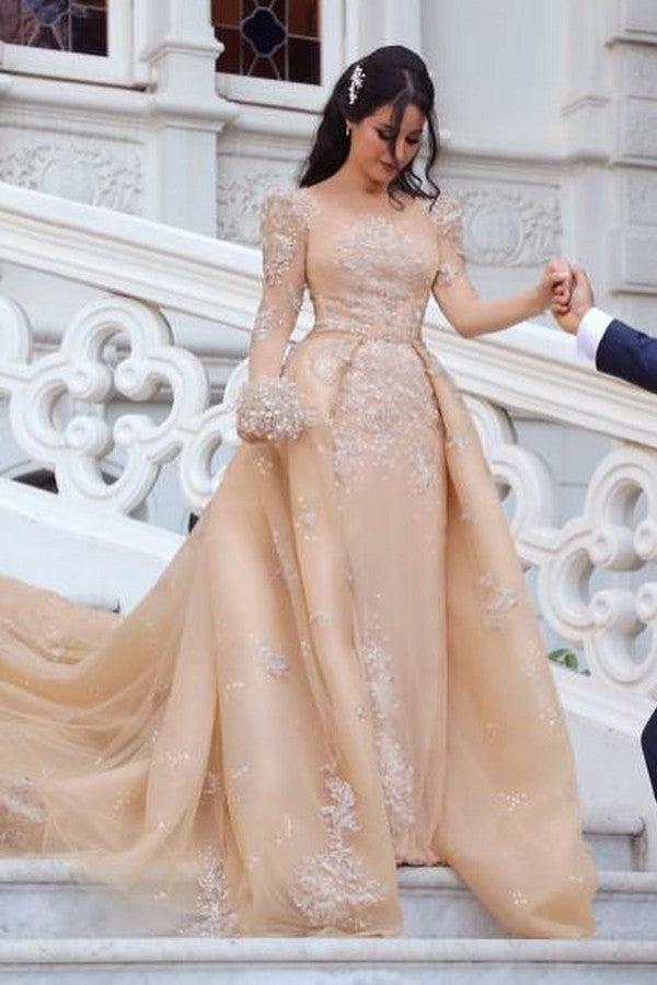 Abnehmbares Bateau-Brautkleid mit langen Ärmeln und Tüll