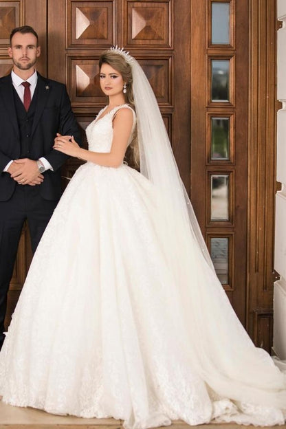 Princess Wedding Dress with V-Neck Wedding Dresses Tulle